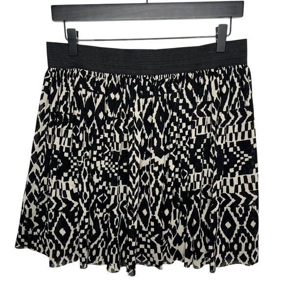 Vince Camuto Black Cream Ikat Print Pull On Mini Skirt Size L - Picture 1 of 15